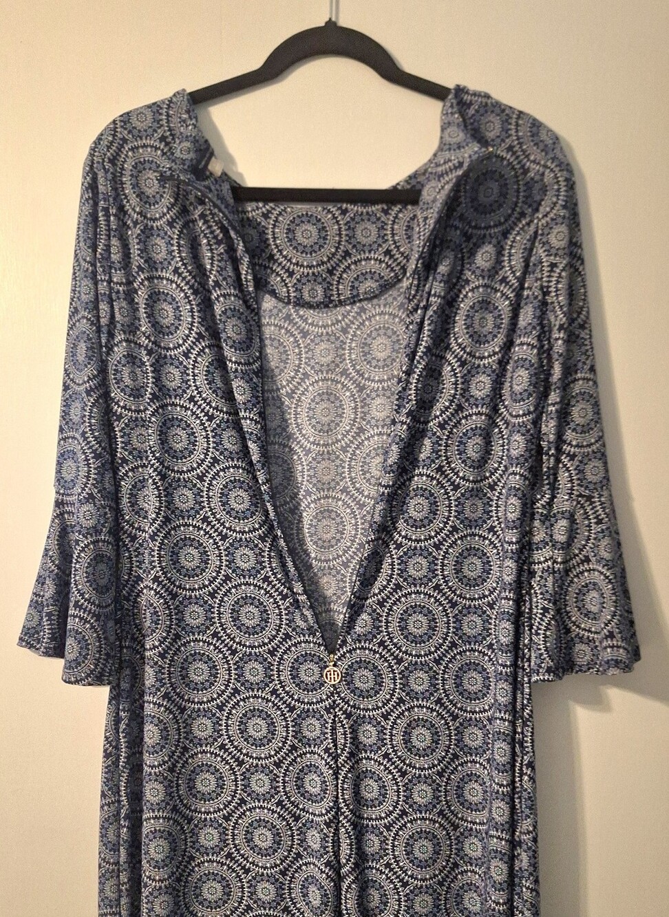Tommy Hilfiger Daisy Chain Dress With Bell Sleeves. - Picture 4 of 9